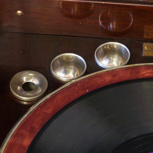 COLUMBIA WINDUP GRAMOPHONE - ADDITIONAL PHOTO 10