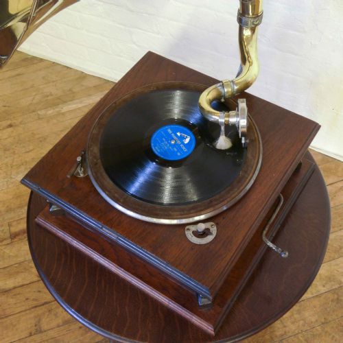 WINDUP BRASS HORNED GRAMOPHONE - ADDITIONAL PHOTO 7