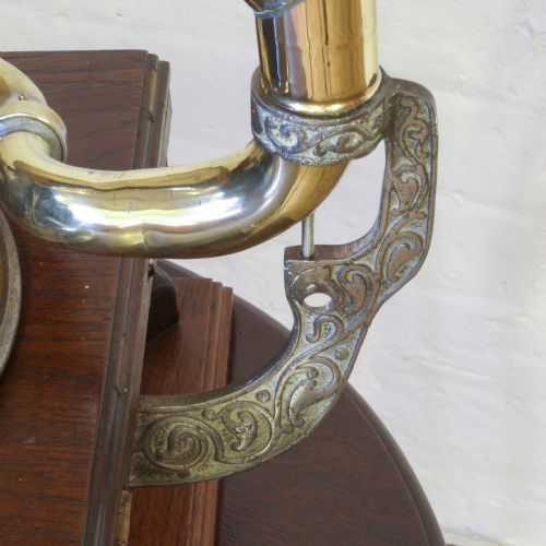 WINDUP BRASS HORNED GRAMOPHONE - ADDITIONAL PHOTO 8