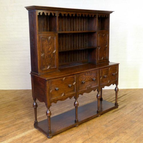 LARGE VICTORIAN JACOBEAN STYLE OAK DRESSER - ADDITIONAL PHOTO 2
