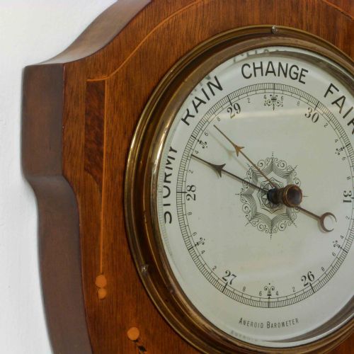SMALL EDWARDIAN MAHOGANY ANEROID BAROMETER - ADDITIONAL PHOTO 3