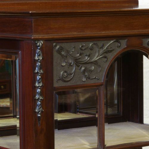 EDWARDIAN MAHOGANY DISPLAY CABINET - ADDITIONAL PHOTO 3