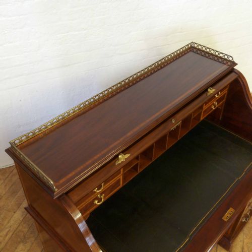 VICTORIAN MAHOGANY ROLL TOP DESK - ADDITIONAL PHOTO 4