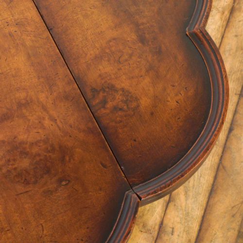 VICTORIAN WALNUT GATELEG TABLE - ADDITIONAL PHOTO 3
