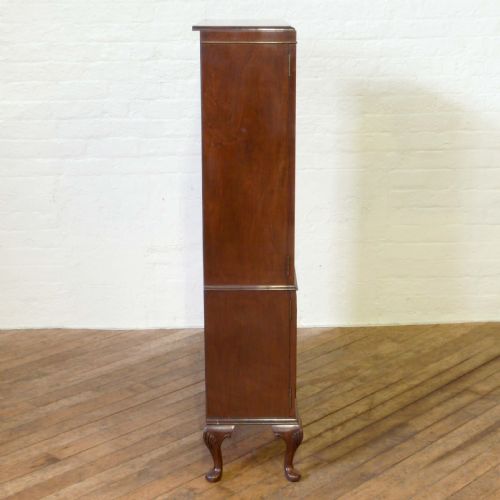 QUEEN ANNE STYLE WALNUT BOOKCASE - ADDITIONAL PHOTO 8