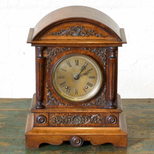 VICTORIAN OAK MANTEL CLOCK - ADDITIONAL PHOTO 2