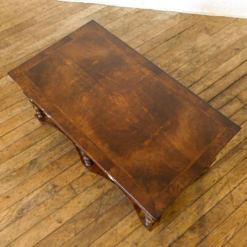 EARLY 18TH CENTURY WALNUT TABLE - ADDITIONAL PHOTO 1