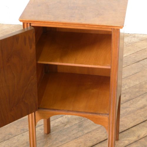 PAIR OF WALNUT BEDSIDE CABINETS - ADDITIONAL PHOTO 3