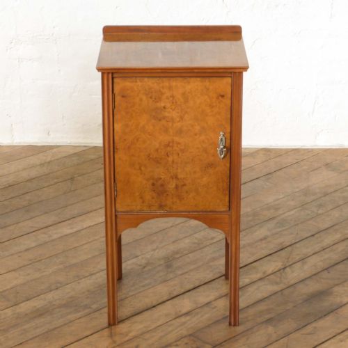 PAIR OF WALNUT BEDSIDE CABINETS - ADDITIONAL PHOTO 4