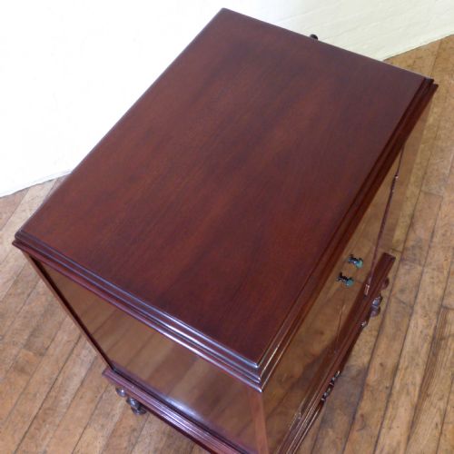 ART DECO MAHOGANY WINDUP GRAMOPHONE - ADDITIONAL PHOTO 10
