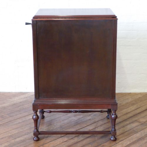 ART DECO MAHOGANY WINDUP GRAMOPHONE - ADDITIONAL PHOTO 13