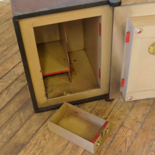 VICTORIAN PAINTED SAFE - ADDITIONAL PHOTO 11