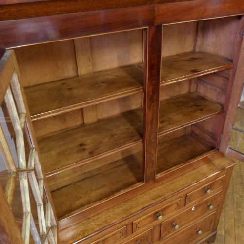 WELSH OAK AND MAHOGANY CUPBOARD - ADDITIONAL PHOTO 4
