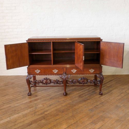 CHIPPENDALE STYLE MAHOGANY CUPBOARD - ADDITIONAL PHOTO 4