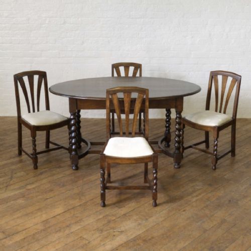 oak dining table four chairs - CATEGORY: ANTIQUE FURNITURE - DATED 1920