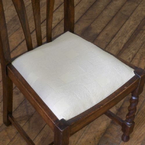 OAK DINING TABLE FOUR CHAIRS - ADDITIONAL PHOTO 3