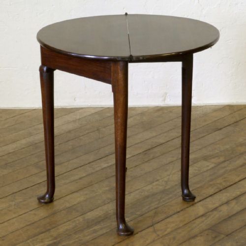 SMALL GEORGIAN MAHOGANY TEA TABLE - ADDITIONAL PHOTO 1