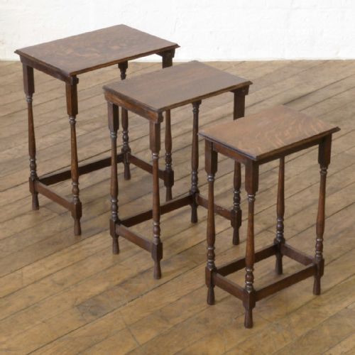 small oak nest of tables - CATEGORY: ANTIQUE TABLES - DATED 1920