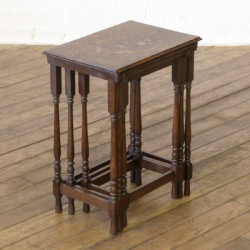 SMALL OAK NEST OF TABLES - ADDITIONAL PHOTO 4