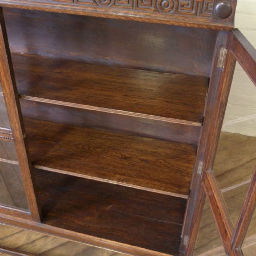 LARGE OAK CABINET - ADDITIONAL PHOTO 6