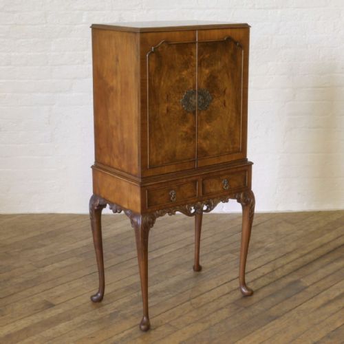 queen anne style walnut cocktail cabinet - CATEGORY: ANTIQUE CABINETS - DATED 1920