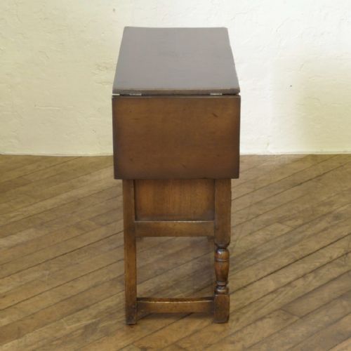SMALL TITCHMARSH GOODWIN STYLE OAK HUTCH - ADDITIONAL PHOTO 9