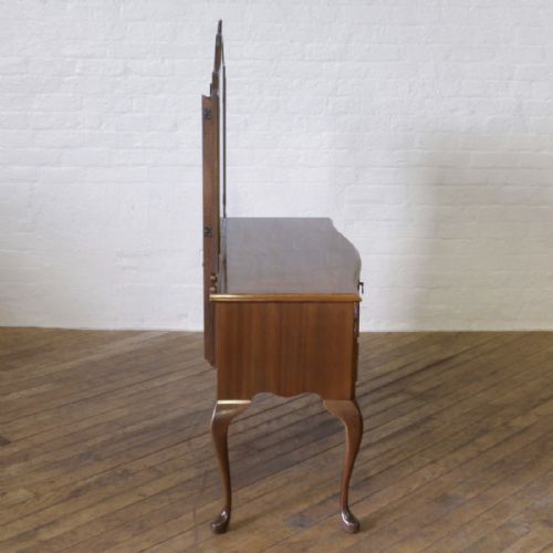 WALNUT DRESSING TABLE - ADDITIONAL PHOTO 10