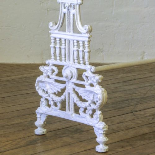 VICTORIAN CAST IRON CONSERVATORY TABLE - ADDITIONAL PHOTO 9