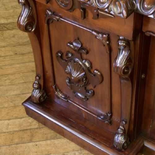 VICTORIAN MAHOGANY SIDEBOARD - ADDITIONAL PHOTO 1