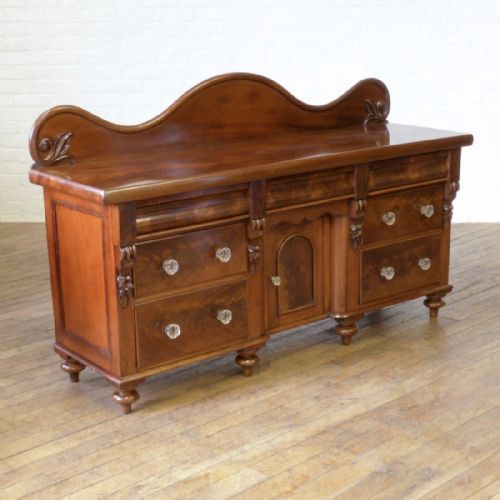 victorian mahogany dog kennel dresser - CATEGORY: ANTIQUE SIDEBOARDS - DATED VICTORIAN