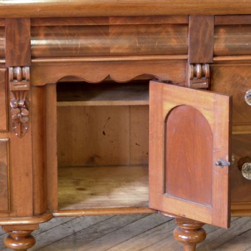 VICTORIAN MAHOGANY DOG KENNEL DRESSER - ADDITIONAL PHOTO 2