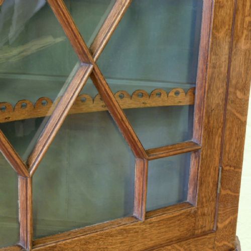 GEORGIAN OAK CORNER CUPBOARD - ADDITIONAL PHOTO 7