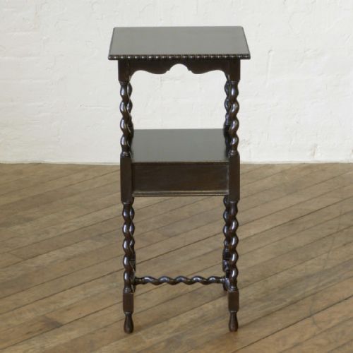 OAK OCCASIONAL TABLE - ADDITIONAL PHOTO 3