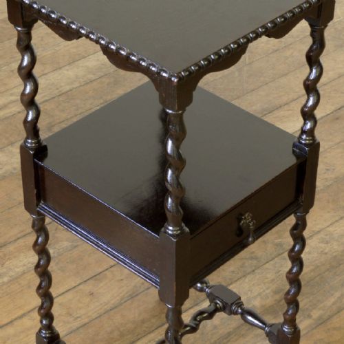 OAK OCCASIONAL TABLE - ADDITIONAL PHOTO 6
