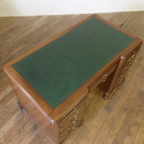 MAHOGANY DESK - ADDITIONAL PHOTO 1