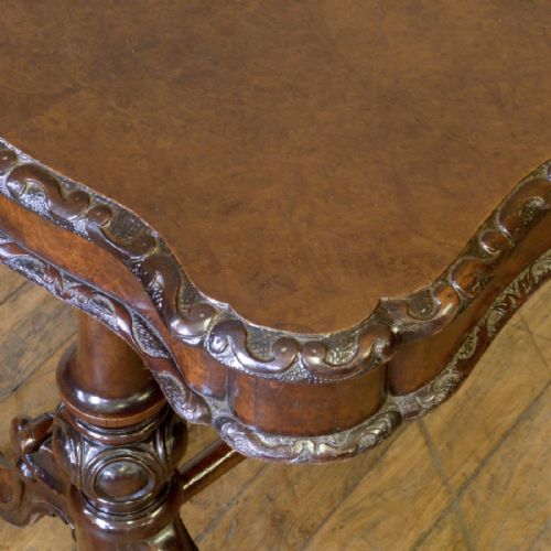 VICTORIAN WALNUT TABLE - ADDITIONAL PHOTO 5