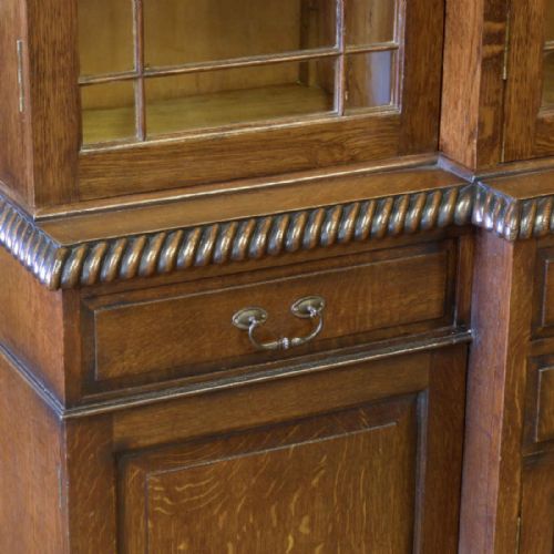 EDWARDIAN OAK BREAKFRONT BOOKCASE - ADDITIONAL PHOTO 11