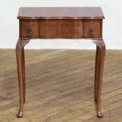 SMALL QUEEN ANNE STYLE WALNUT SIDE TABLE - ADDITIONAL PHOTO 3