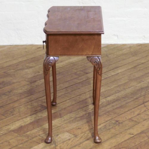 SMALL QUEEN ANNE STYLE WALNUT SIDE TABLE - ADDITIONAL PHOTO 7