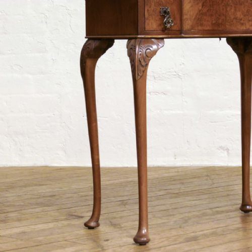 SMALL QUEEN ANNE STYLE WALNUT SIDE TABLE - ADDITIONAL PHOTO 9