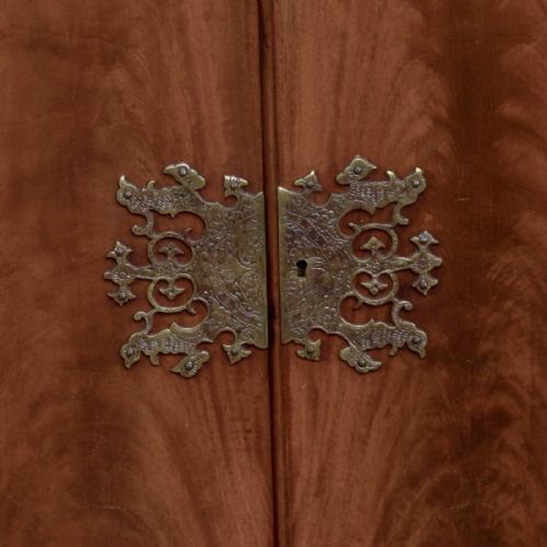MAHOGANY COCKTAIL CABINET - ADDITIONAL PHOTO 11