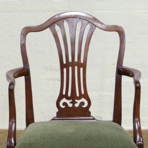 SET OF EIGHT SHERATON STYLE MAHOGANY CHAIRS - ADDITIONAL PHOTO 5