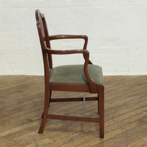 SET OF EIGHT SHERATON STYLE MAHOGANY CHAIRS - ADDITIONAL PHOTO 9