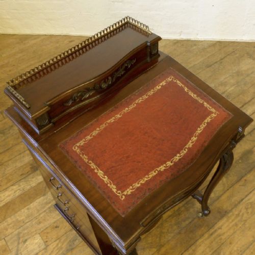 VICTORIAN MAHOGANY DAVENPORT - ADDITIONAL PHOTO 4
