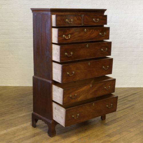 GEORGIAN MAHOGANY CHEST ON CHEST - ADDITIONAL PHOTO 3