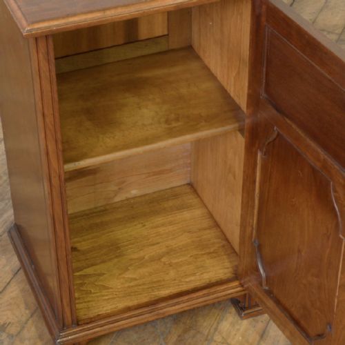 EDWARDIAN WALNUT BEDSIDE CUPBOARD - ADDITIONAL PHOTO 1