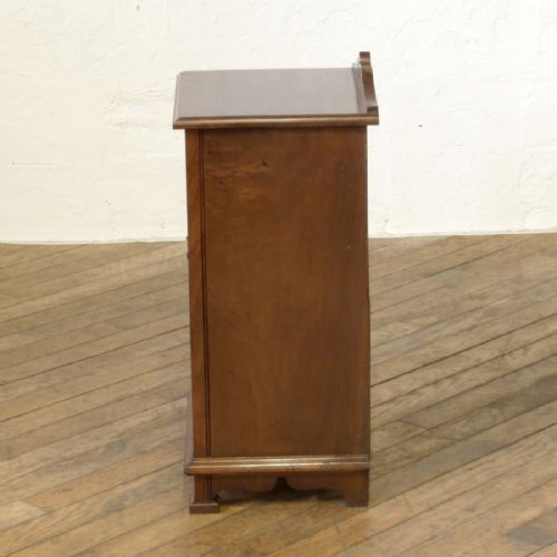 EDWARDIAN WALNUT BEDSIDE CUPBOARD - ADDITIONAL PHOTO 9