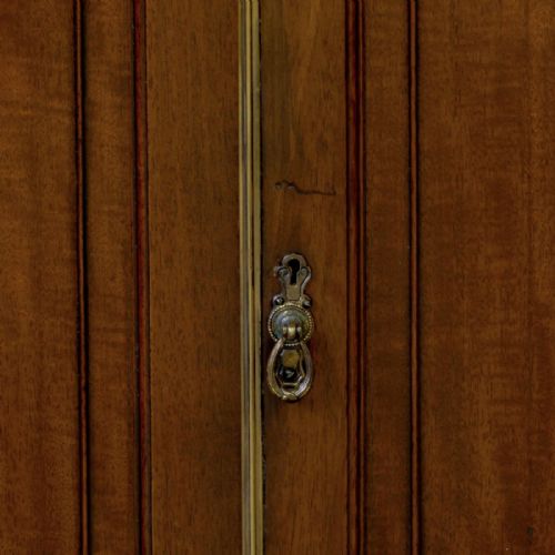VICTORIAN MAHOGANY CUPBOARD - ADDITIONAL PHOTO 2