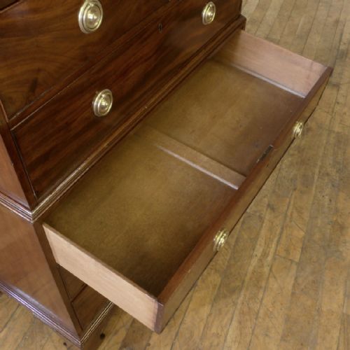 GEORGE III MAHOGANY CHEST ON CHEST - ADDITIONAL PHOTO 4