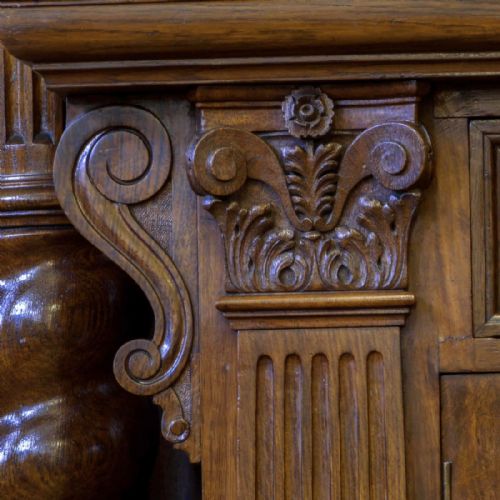 VICTORIAN OAK SIDEBOARD - ADDITIONAL PHOTO 7